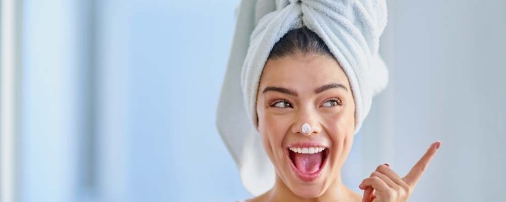 The Science Behind Hylunia Skincare